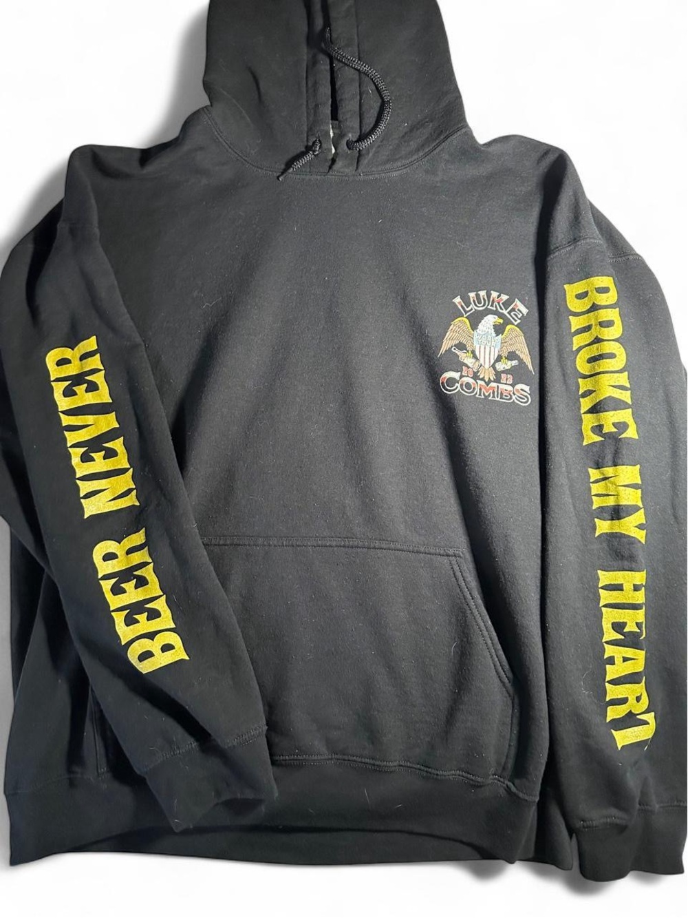 Luke Combs 2023 World Tour Beer Never Broke My Heart Hoodie XL